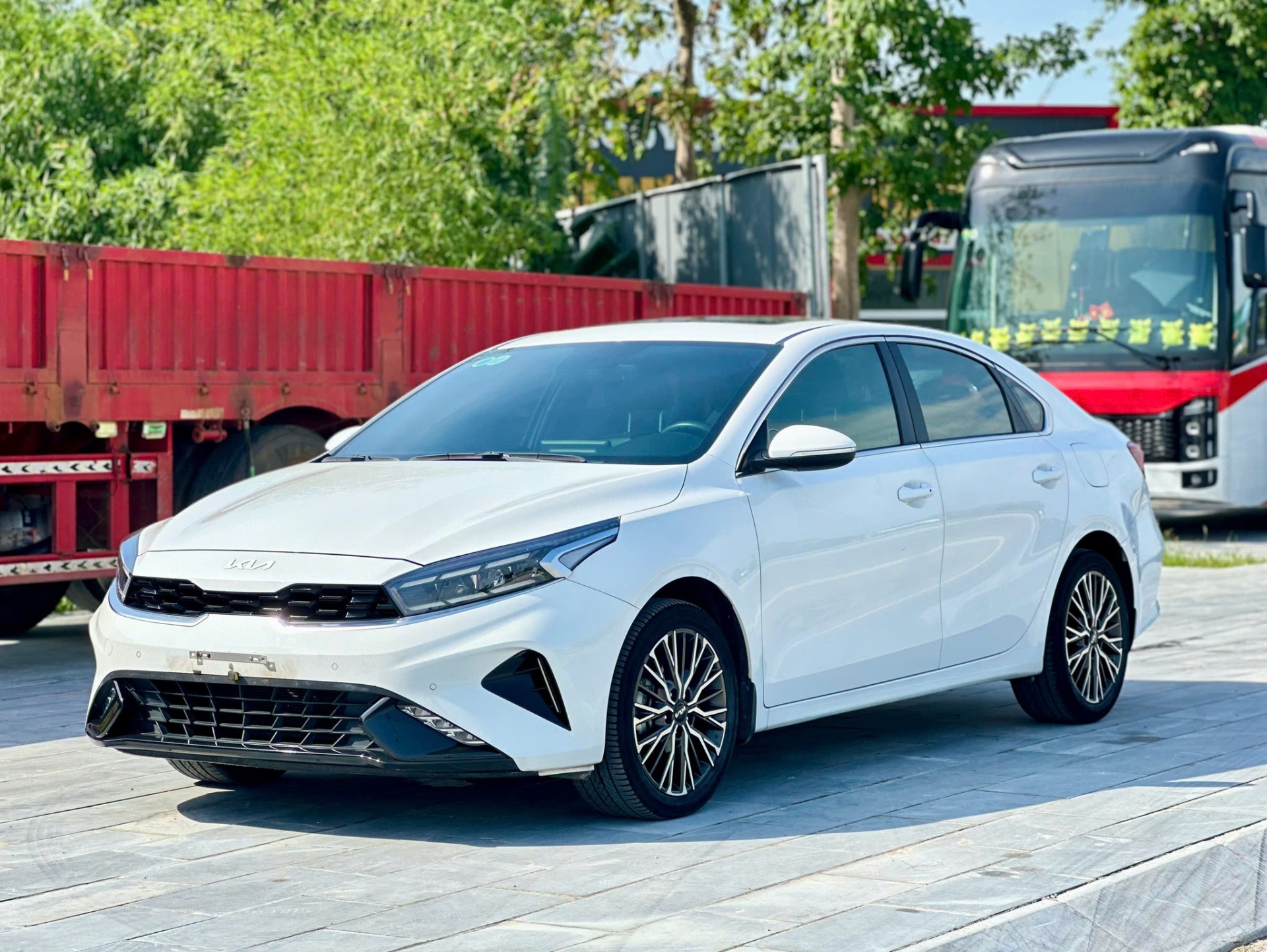 Thuê xe tự lái 300K – Lựa chọn tiết kiệm hay rủi ro? Tìm hiểu ngay!