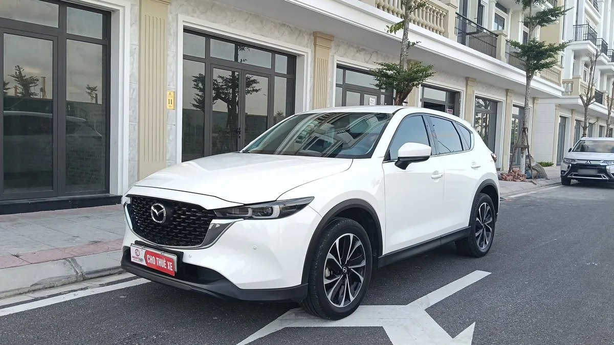 Thu&ecirc; xe tự l&aacute;i s&acirc;n bay C&aacute;t Bi, xe Mazda CX-5 tại Tự l&aacute;i Rentoto
