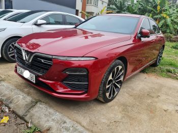 thuê Xe Vin LUX A 2.0 Turbo