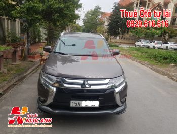 Thuê xe OUTLANDER tự lái